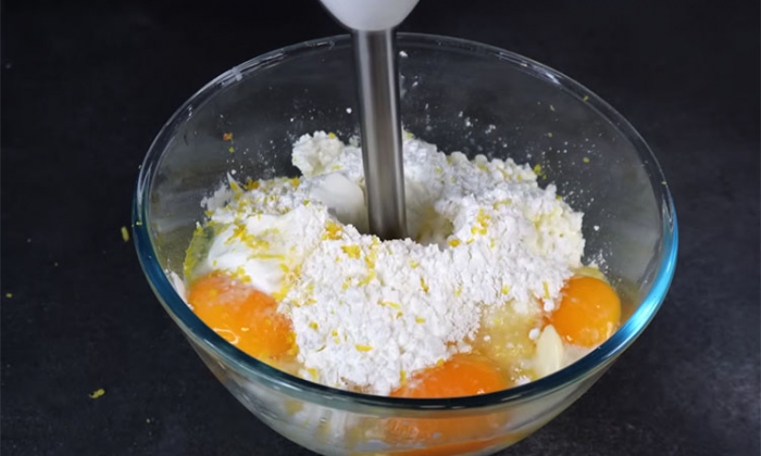 Кремовый ленивый чизкейк из обычного творога: на вкус как из кондитерской