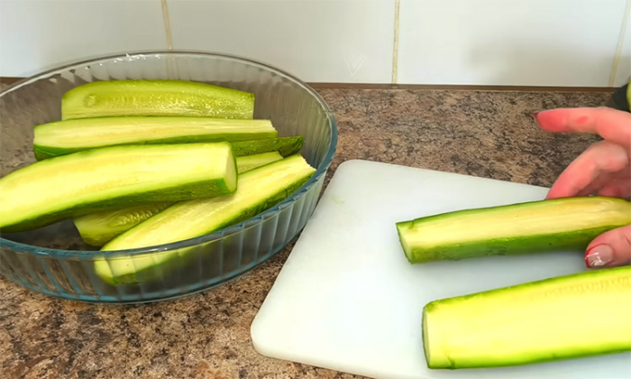 Летний хит из кабачков без жарки: секрет невероятного вкуса в идеальном маринаде