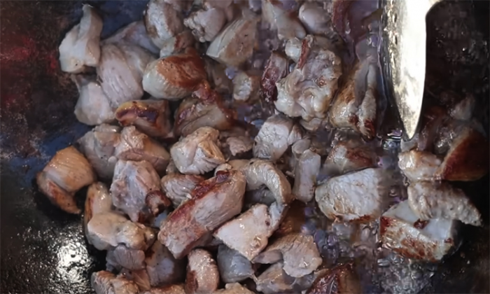 Старорусская «Каша из топора» вкуснее плова. Блюдо, ради которого стоит нагреть казан