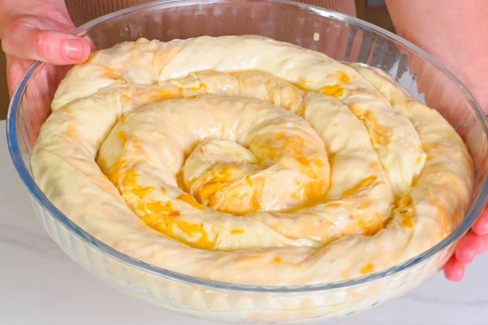 Классический болгарский тыквенник, пирог вкуснее шарлотки. Научим, как делать тонкое тесто слоями, а пирог улиткой