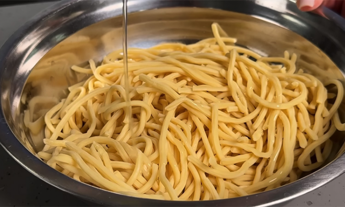 Рецепт жареного узбекского лагмана: делается быстро и получается на обычной кухне