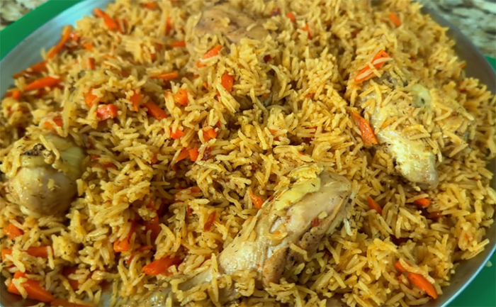 Выгодный ужин из целой курицы: готовим настоящий плов, только ленивый