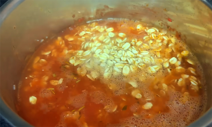 Невероятно вкусный и быстрый завтрак, покорит любого. В основе овсянка, но добавки делают ее идеальной