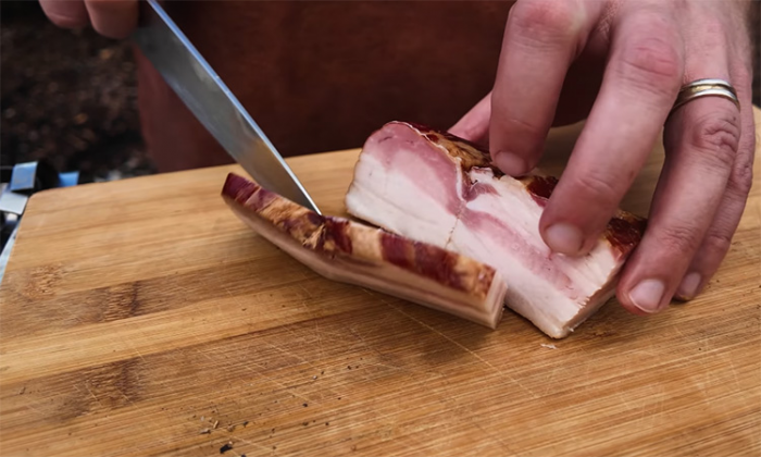 Шашлык, который вы не пробовали. Чешский шпиз из трех видов мяса
