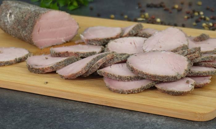 Домашняя ветчина-деликатес розовая от нежности: вместо колбасы и вкуснее, и дешевле