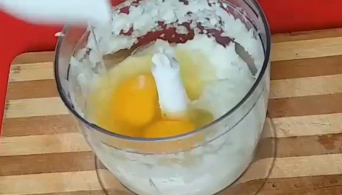 Рецепт куриного филе в панировке: весь сок будет внутри и ни капли лишнего жира