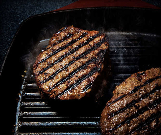 Как приготовить вкуснейший стейк без гриля