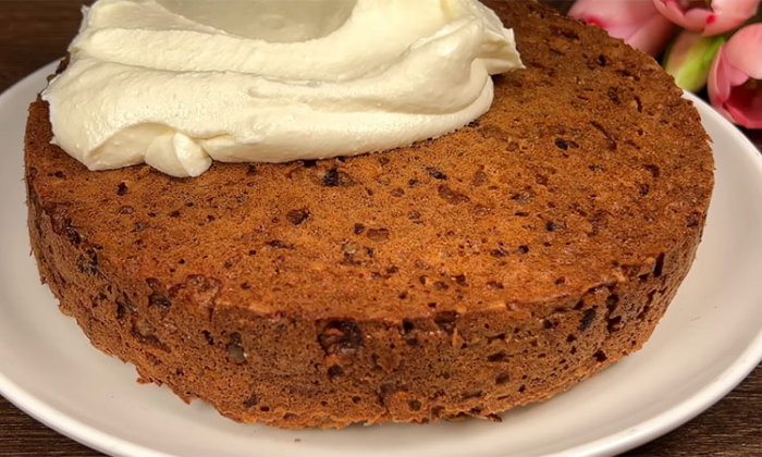 Гениальный торт без грамма муки: нежный и сладкий, хотя сахара тут ни ложки