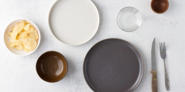 Как цвет тарелок влияет на вкус еды: мнение учёных