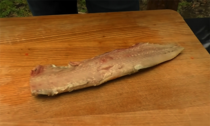 Маринуем сельдь вместо засолки: ставим на томатном соусе, как никто раньше не пробовал