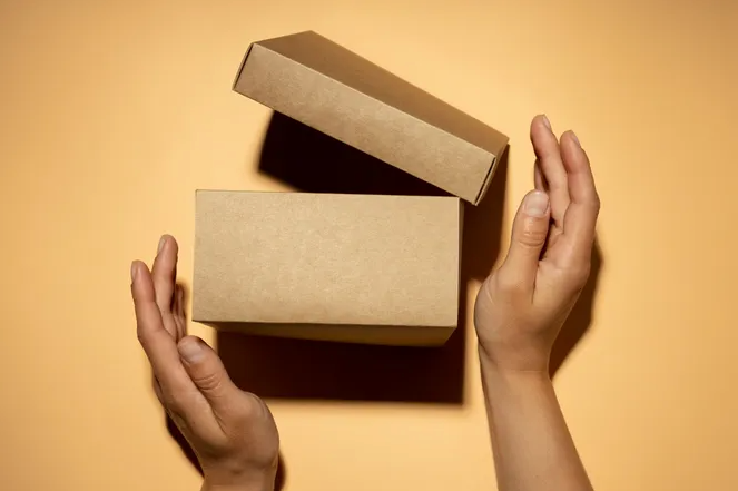 Веские причины, почему вам не следует выбрасывать картонные коробки