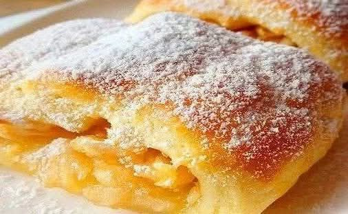 Кулинария>МЯГКИЙ ВОЗДУШНЫЙ РУЛЕТ С ЯБЛОЧНОЙ НАЧИНКОЙ !