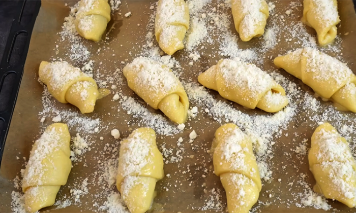 Рогалики «Пушистые» к чаю: их секрет в особом подходе к тесту