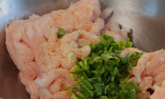 Когда детям надоели котлеты, на выручку приходят фрикадельки. Всегда просят добавку