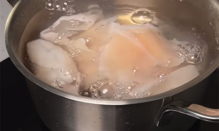 Салат с кальмарами по-камчатски: главная закуска на любом столе