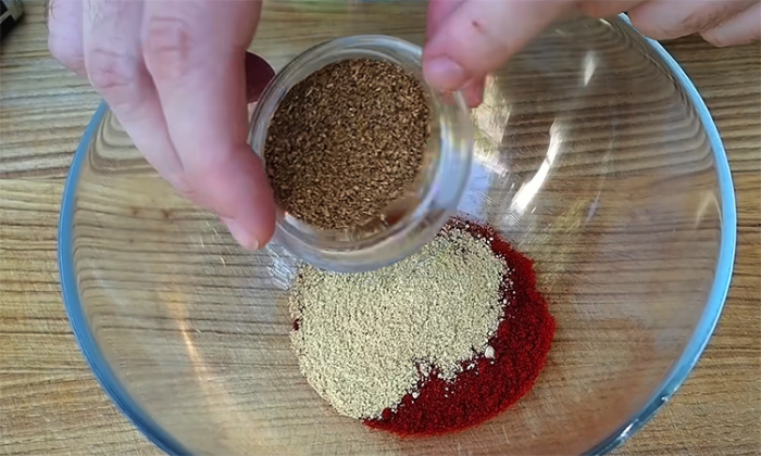 Нежнейшее сало, тает как масло. Делаем деликатес из простых продуктов