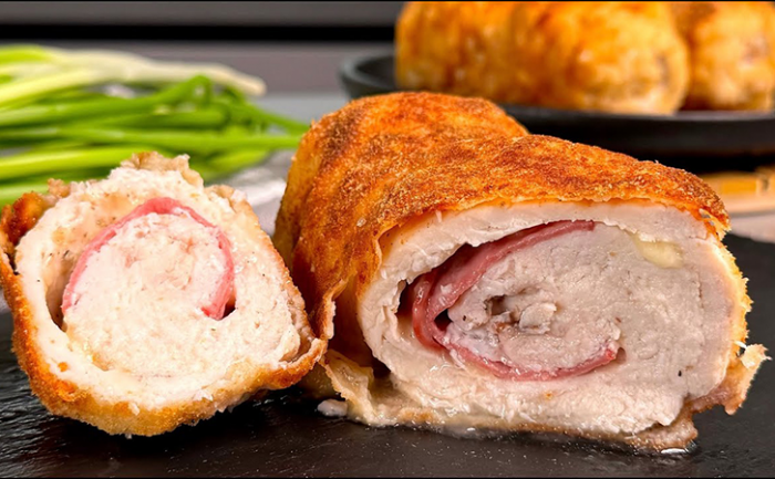 Лучше, проще и сочнее котлет: рулетики из куриного филе с сыром и ветчиной