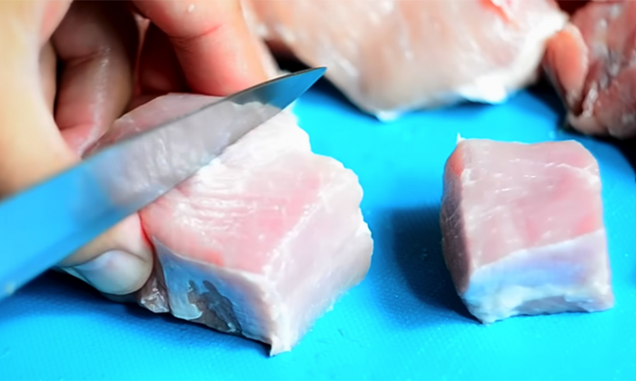 5 самых частых ошибок при жарке шашлыка: как приготовить сочное мясо на углях