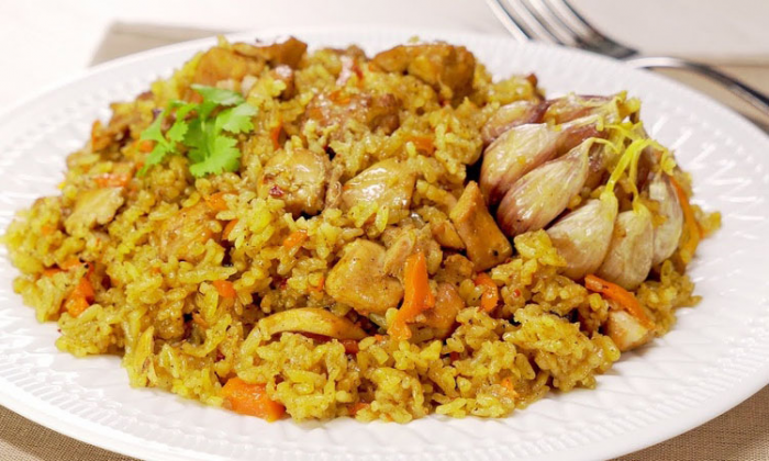 Простой рецепт узбекского плова для обычной кухни. Делаем с куриными бедрами