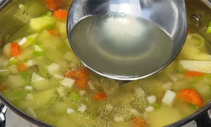 Немецкий суп-сокровище: сытнее солянки, хотя готовить проще