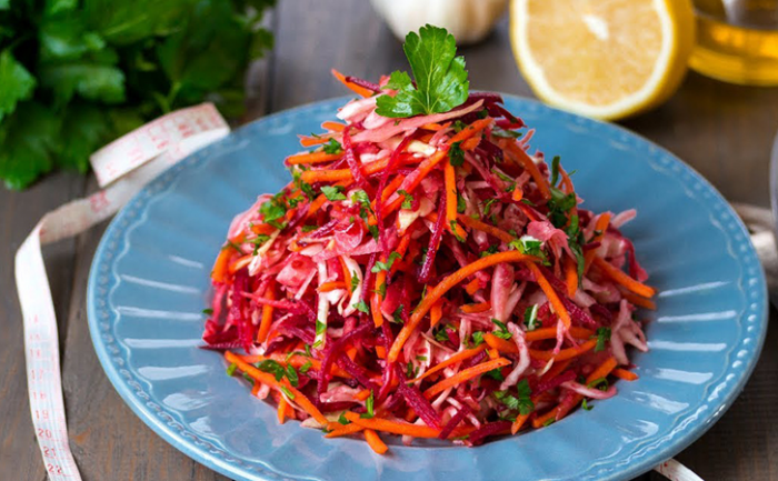 Морковный салат на скорую руку: калорий почти нет, зато пользы много