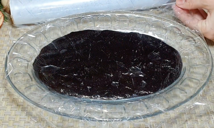 Гора конфет из банки сгущенки и ложки какао. За 30 минут все готово