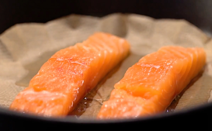 Жарим рыбу на бумаге. Не пригорает и не прилипает